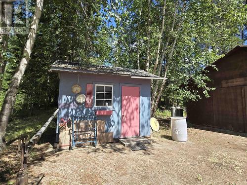 200 Whiskeyfill Road, Valemount, BC - Outdoor