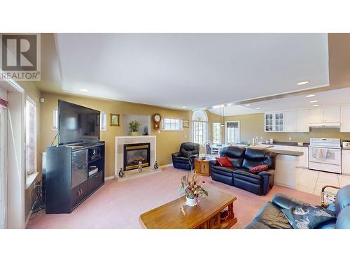 848 Rolph Street, Quesnel, BC - Indoor Photo Showing Living Room With Fireplace