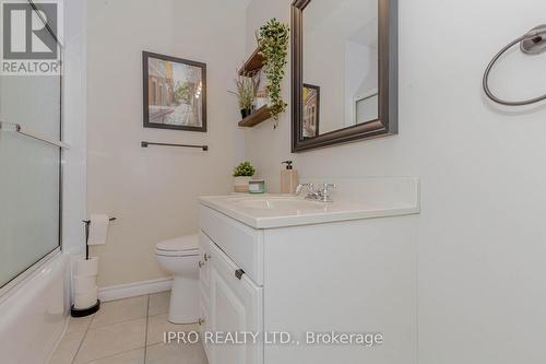 3542 Ashcroft Crescent, Mississauga, ON - Indoor Photo Showing Bathroom