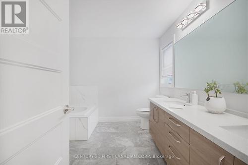 Primary Ensuite - 207 Union Avenue, Middlesex Centre, ON - Indoor Photo Showing Bathroom