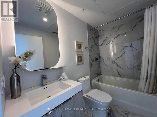 Ph3201 - 15 Holmes Avenue, Toronto (Willowdale East), ON - Indoor Photo Showing Bathroom