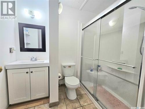 412 Devonshire Crescent, Saskatoon, SK - Indoor Photo Showing Bathroom