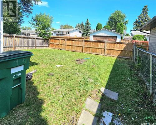 412 Devonshire Crescent, Saskatoon, SK - Outdoor With Backyard