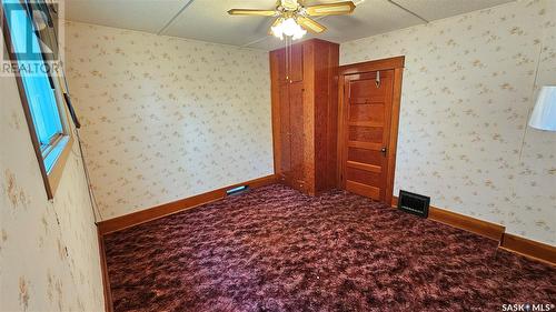 314 Railway Avenue, Neville, SK - Indoor Photo Showing Other Room