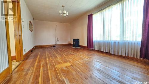 314 Railway Avenue, Neville, SK - Indoor Photo Showing Other Room