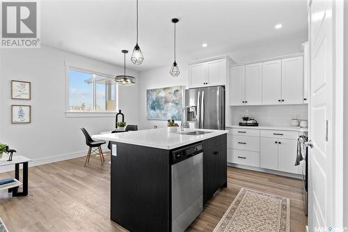 58 900 St Andrews Lane, Warman, SK - Indoor Photo Showing Kitchen With Upgraded Kitchen