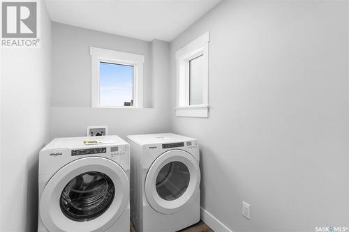 57 900 St Andrews Lane, Warman, SK - Indoor Photo Showing Laundry Room