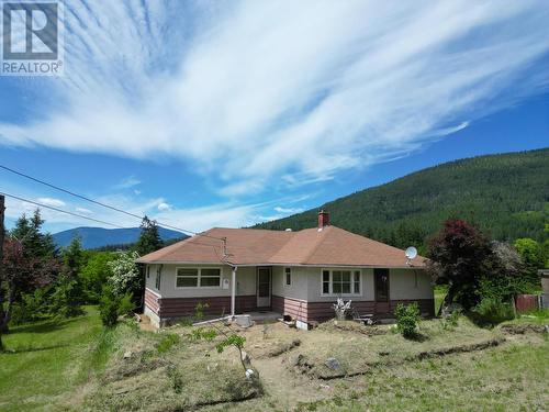 217 36Th  N Avenue, Creston, BC - Outdoor