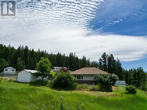 217 36Th  N Avenue, Creston, BC - Outdoor