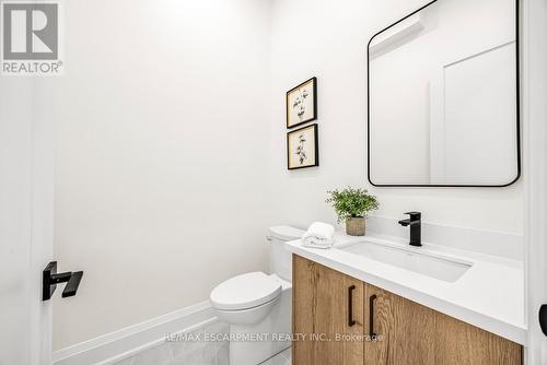 63 Brian Boulevard, Hamilton (Waterdown), ON - Indoor Photo Showing Bathroom