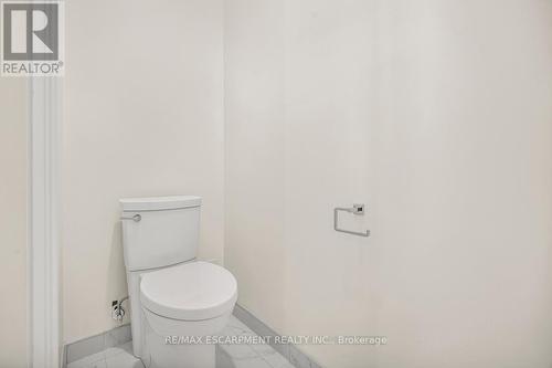 63 Brian Boulevard, Hamilton (Waterdown), ON - Indoor Photo Showing Bathroom