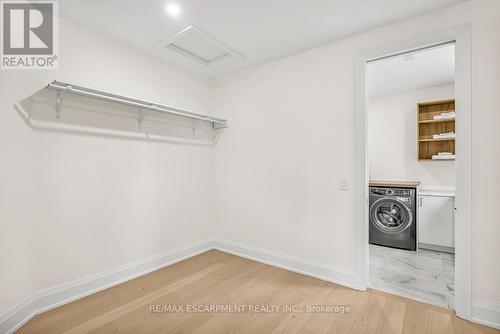 63 Brian Boulevard, Hamilton (Waterdown), ON - Indoor Photo Showing Laundry Room