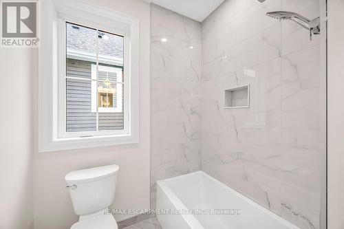 63 Brian Boulevard, Hamilton (Waterdown), ON - Indoor Photo Showing Bathroom