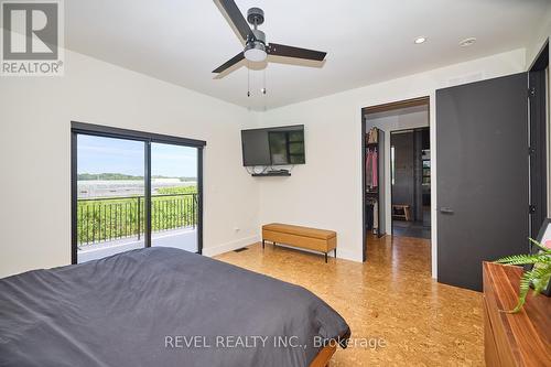 1508 Gregory Road, St. Catharines, ON - Indoor Photo Showing Bedroom