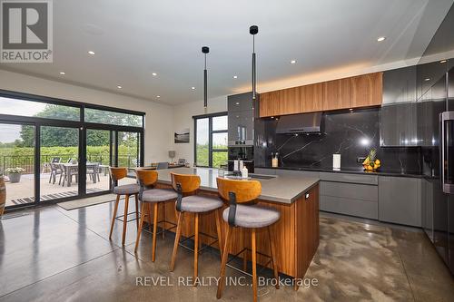 1508 Gregory Road, St. Catharines, ON - Indoor Photo Showing Kitchen