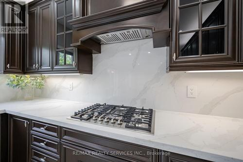 100 Bayhampton Drive, Brampton (Vales Of Castlemore), ON - Indoor Photo Showing Kitchen