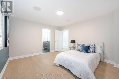 100 Bayhampton Drive, Brampton (Vales Of Castlemore), ON - Indoor Photo Showing Bedroom