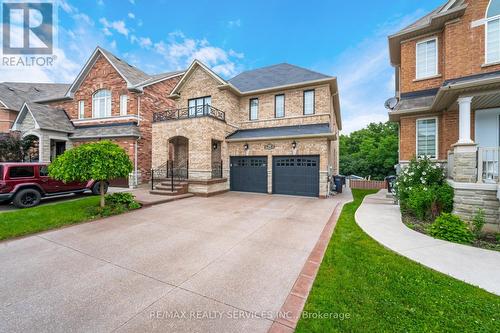 100 Bayhampton Drive, Brampton (Vales Of Castlemore), ON - Outdoor With Facade