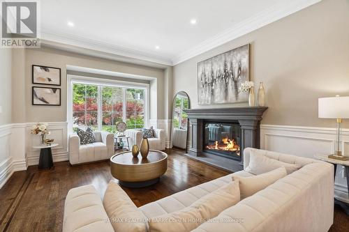 125 Munro Boulevard, Toronto (St. Andrew-Windfields), ON - Indoor Photo Showing Living Room With Fireplace