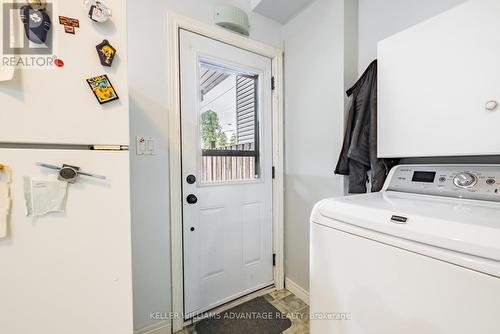 462&464 Sammon Avenue, Toronto (Danforth Village-East York), ON - Indoor Photo Showing Laundry Room