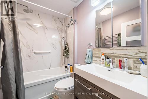 462&464 Sammon Avenue, Toronto (Danforth Village-East York), ON - Indoor Photo Showing Bathroom