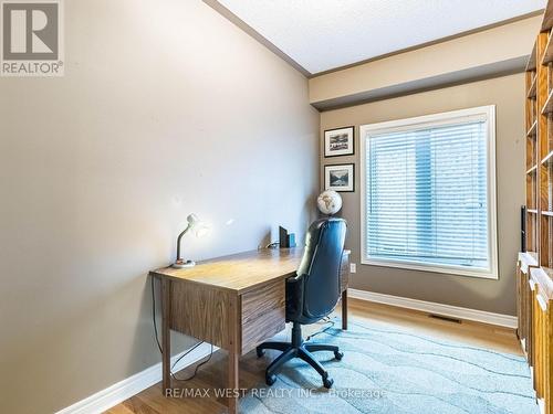 23 Sunset Ridge, Vaughan (Sonoma Heights), ON - Indoor Photo Showing Office