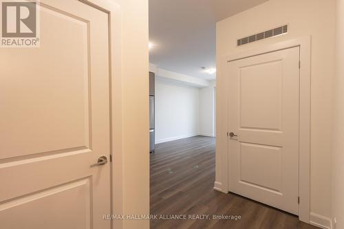 1014 - 3220 William Coltson Avenue, Oakville, ON - Indoor Photo Showing Other Room