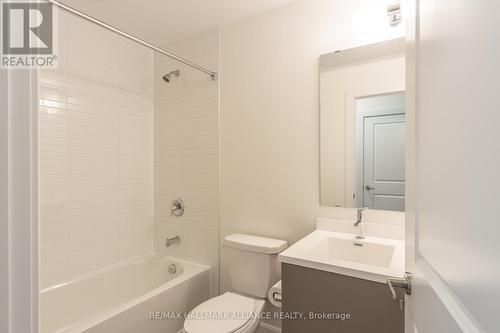 1014 - 3220 William Coltson Avenue, Oakville, ON - Indoor Photo Showing Bathroom