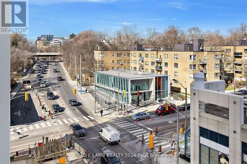 733 - 2020 Bathurst Street, Toronto (Humewood-Cedarvale), ON - Outdoor