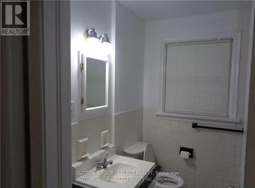 Main - 83 Britannia Avenue, London, ON - Indoor Photo Showing Bathroom