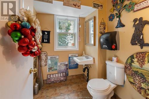 2211 Front Road, Lasalle, ON - Indoor Photo Showing Bathroom