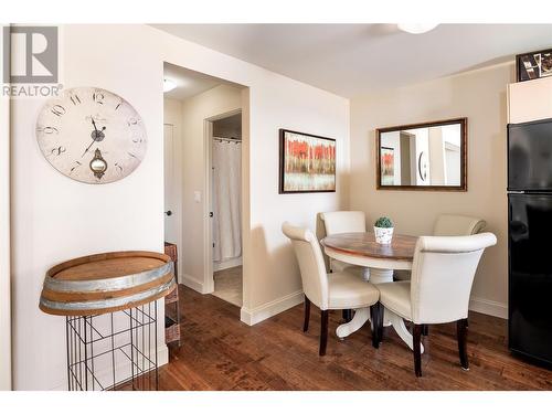 3211 Pinot Noir Place, West Kelowna, BC - Indoor Photo Showing Dining Room