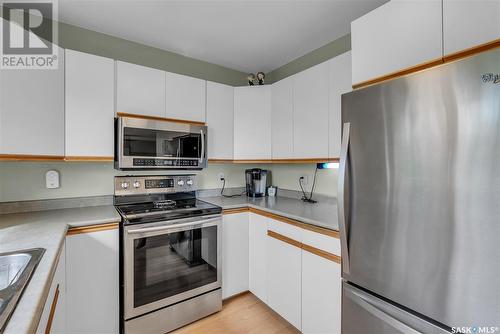 14 Mallard Cove, Big Shell, SK - Indoor Photo Showing Kitchen