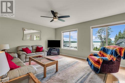 14 Mallard Cove, Big Shell, SK - Indoor Photo Showing Living Room