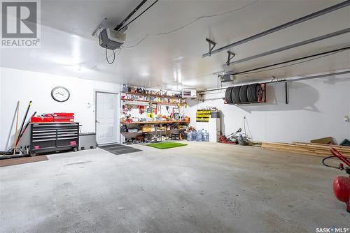 14 Mallard Cove, Big Shell, SK - Indoor Photo Showing Garage