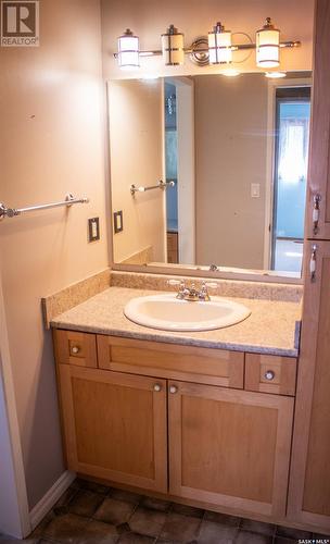 118 Caskey Drive, Melfort, SK - Indoor Photo Showing Bathroom