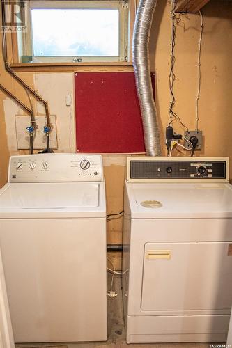 118 Caskey Drive, Melfort, SK - Indoor Photo Showing Laundry Room