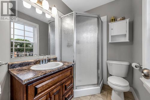 117 Hayward Avenue, St. John'S, NL - Indoor Photo Showing Bathroom