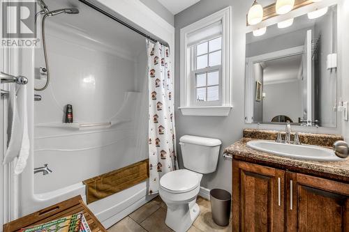 117 Hayward Avenue, St. John'S, NL - Indoor Photo Showing Bathroom