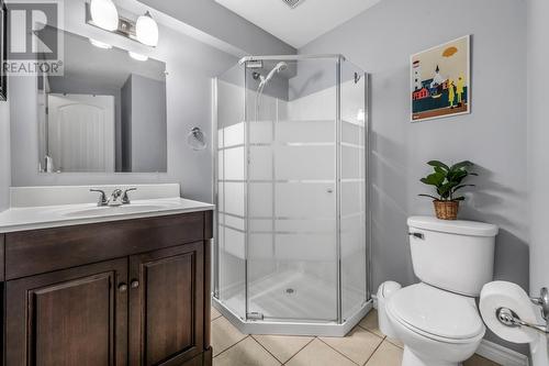 117 Hayward Avenue, St. John'S, NL - Indoor Photo Showing Bathroom