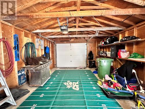 1265 Argyle Street, Regina, SK - Indoor Photo Showing Garage