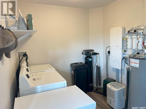 Rm Of Antler Acreage - S Of Parkman 601 & 84 Grid, Antler Rm No. 61, SK - Indoor Photo Showing Laundry Room