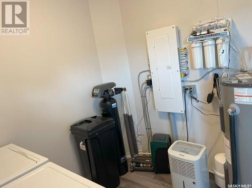 Rm Of Antler Acreage - S Of Parkman 601 & 84 Grid, Antler Rm No. 61, SK - Indoor Photo Showing Laundry Room