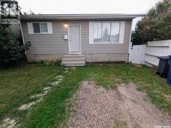 221 Bowman COURT  Saskatoon, SK S7L 6P6