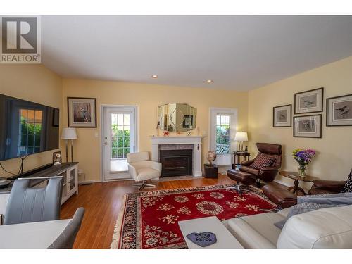 9800 Turner Street Unit# 55, Summerland, BC - Indoor Photo Showing Living Room With Fireplace