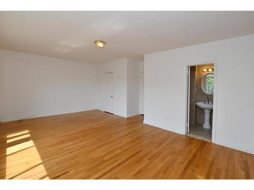 Master bedroom - 668  - 672 Rue Du Caven Circle, Montréal (Saint-Laurent), QC - Indoor Photo Showing Other Room