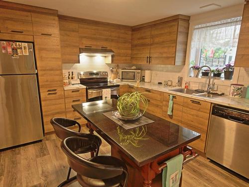 Cuisine - 854  - 858 Rue St-Isidore, Saint-Lin/Laurentides, QC - Indoor Photo Showing Kitchen With Double Sink