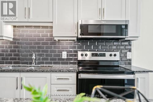 502 - 109 King Avenue E, Clarington, ON - Indoor Photo Showing Kitchen With Upgraded Kitchen