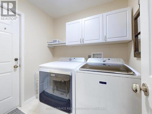 32 Niagara Trail, Clarington, ON - Indoor Photo Showing Laundry Room