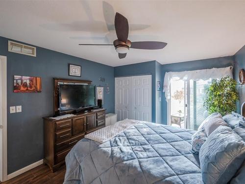 1-11222 Quinpool Road, Summerland, BC - Indoor Photo Showing Bedroom